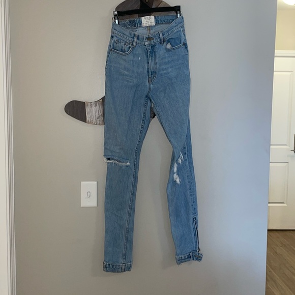 Women’s high rise jeans - Picture 1 of 3